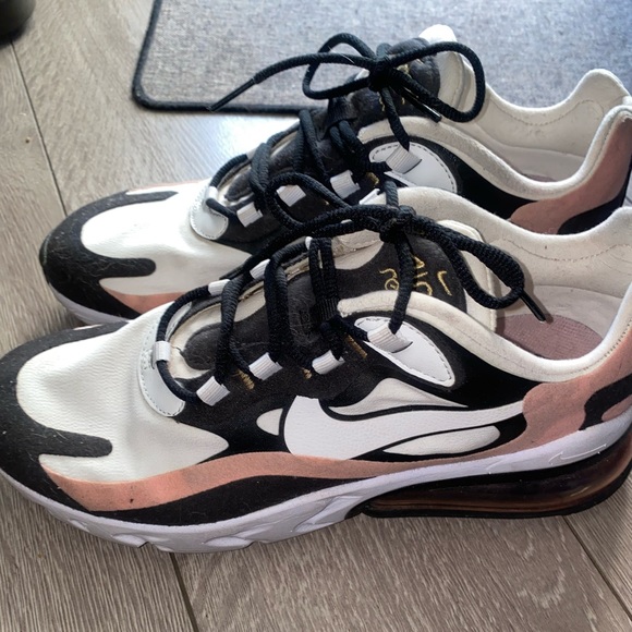 Nike Air270 React - Picture 1 of 3